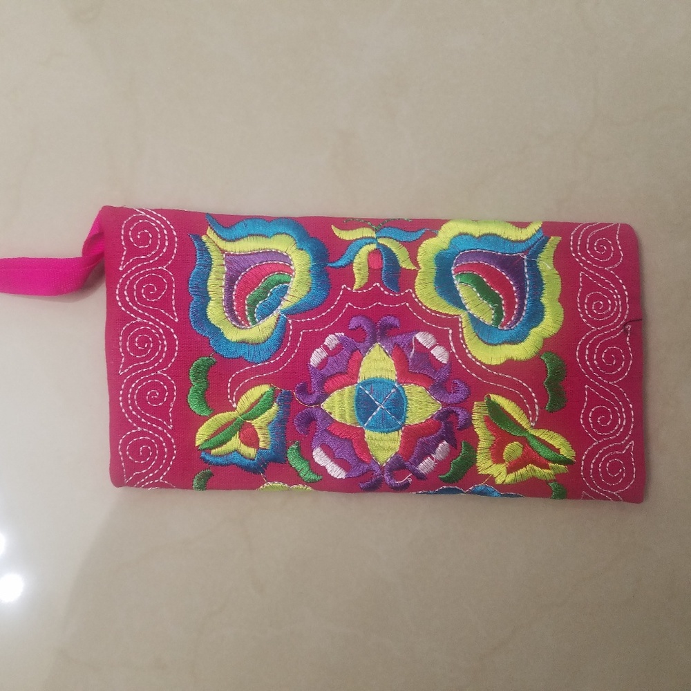Mexican embroidered clutch